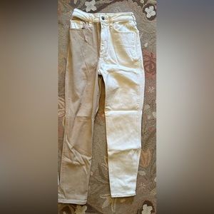 Hollister beige and white straight leg jeans